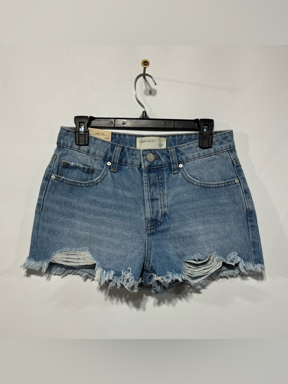 Ban Jara Lose Fit High-Rise Button Fly Frayed Hem Jean Shorts Size 7/27 NWT